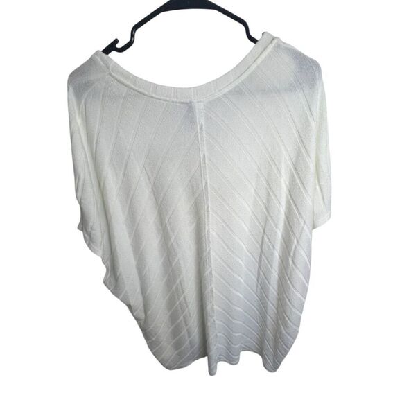 Daytrip White Chevron Loose Fit Soft Stretchy Short Sleeve Blouse - Picture 3 of 4